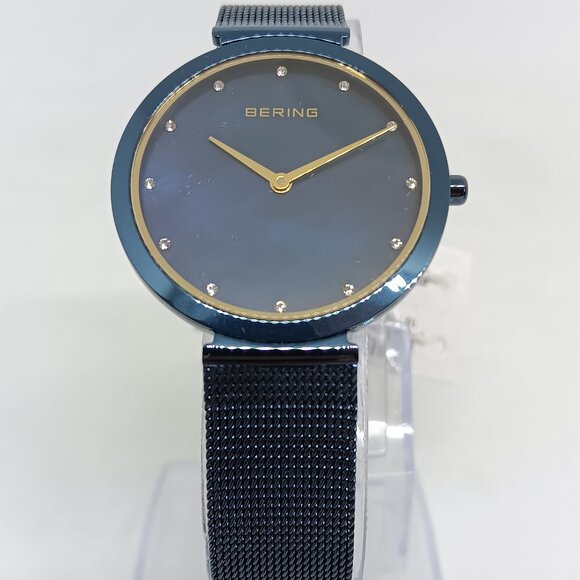Bering Classic 18132-399 Women's 32mm Crystal Accent Blue MOP Dial Watch NWT - Picture 3 of 11